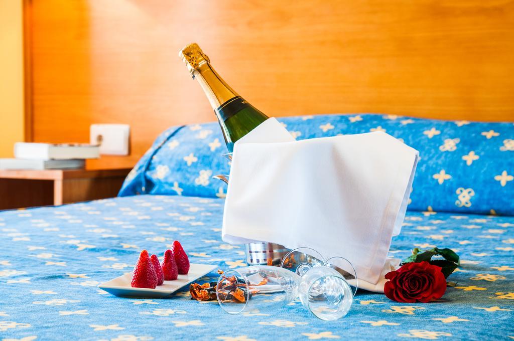 La Cava Hotel Кабанес Екстериор снимка